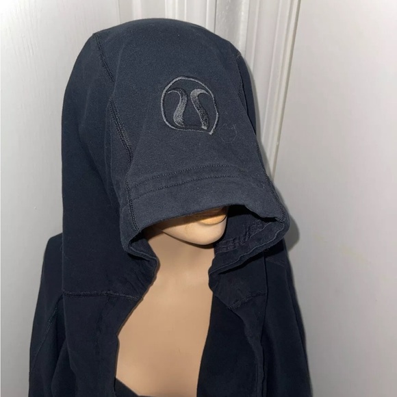 LULULEMON Flashback hoodie size 8 off shoulder kangaroo pocket black comfortable - Picture 4 of 9